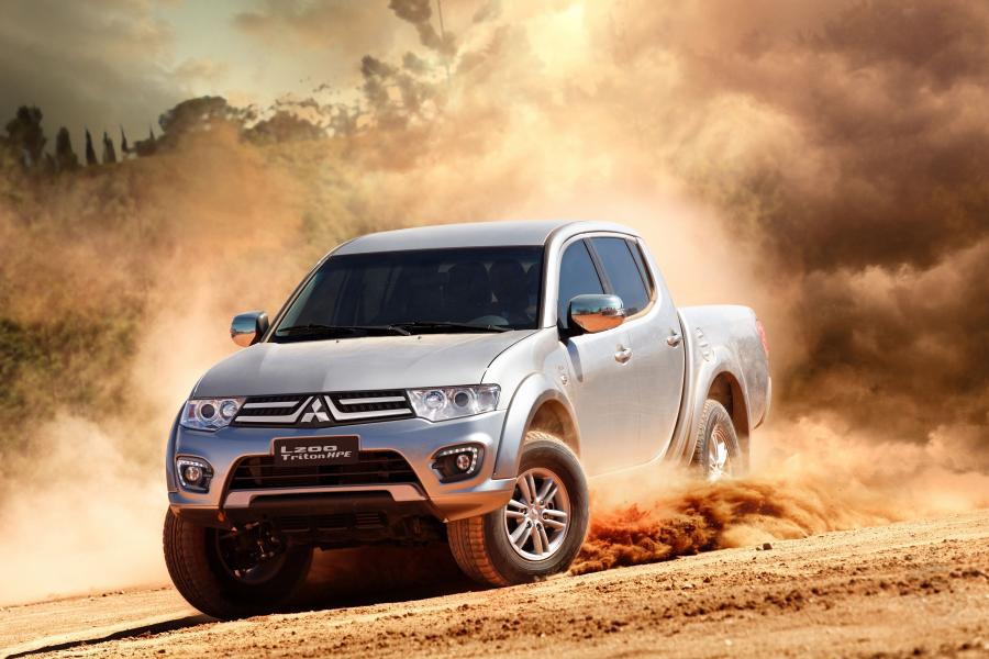  Mitsubishi L200 Triton HPE 2016 года  (LA) (фото 2 из 13)